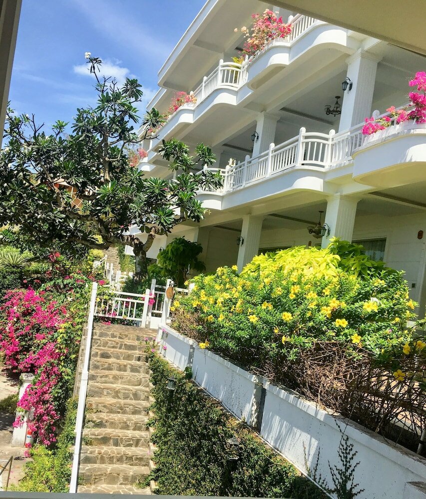 Фото Léman Cap Resort & SPA