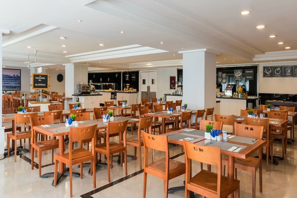 Фото Hotel Madrid Alameda Aeropuerto Affiliated by Melia