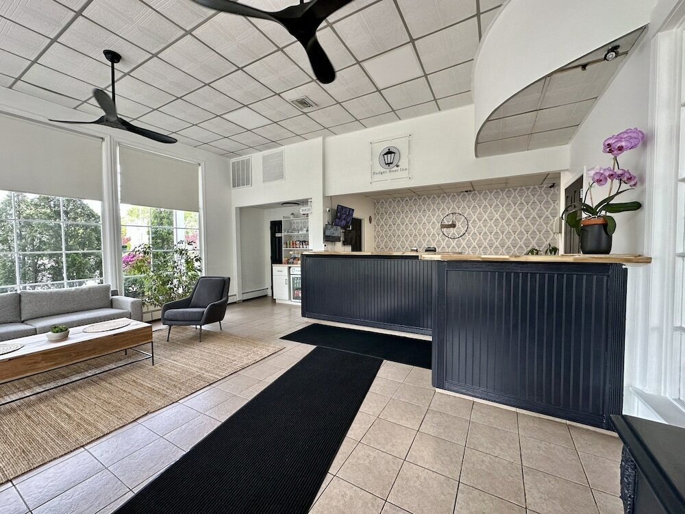 Фото Budget Host East End Hotel in Riverhead