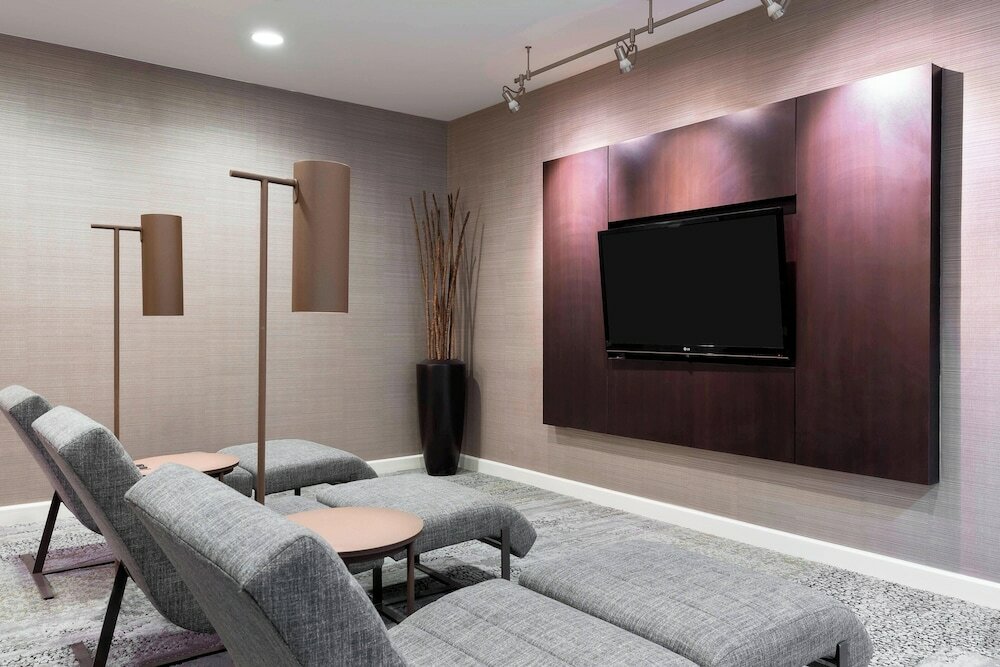 Фото Courtyard by Marriott Tampa Downtown