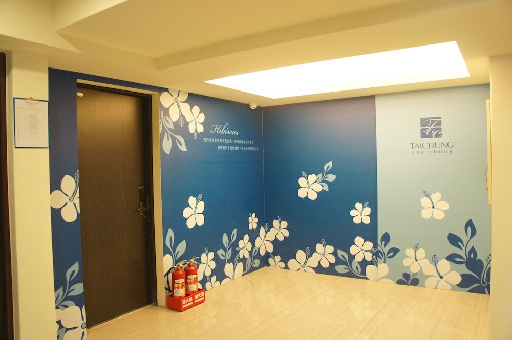 Фото Taichung One Chung Hotel