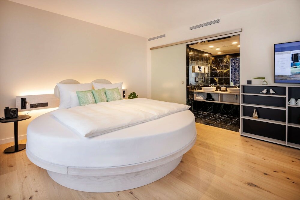 Фото Arcotel HafenCity Dresden