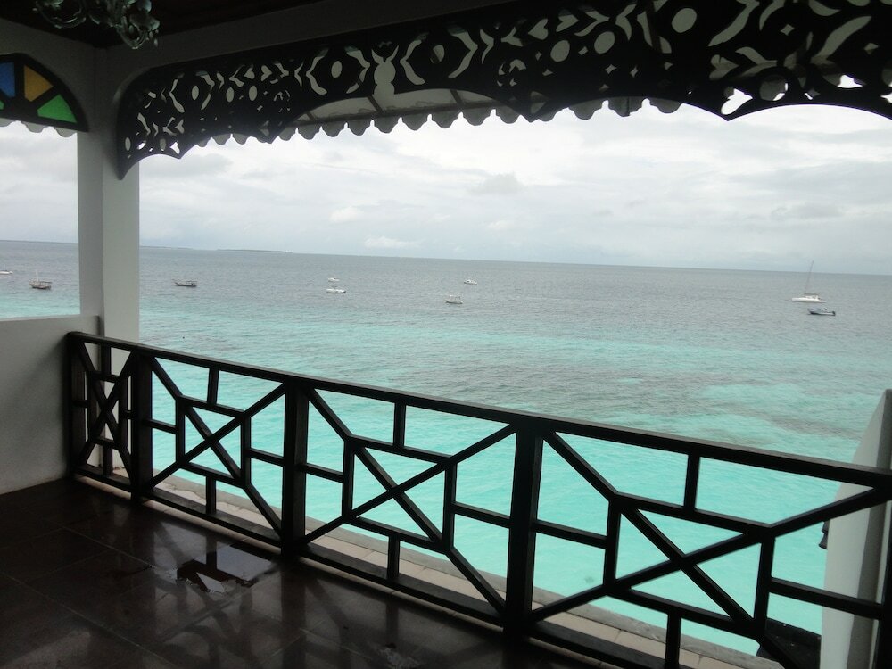 Фото Langi Langi Beach Bungalows