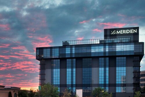 Гостиница Le Méridien Chicago - Oakbrook Center в Элмхерсте