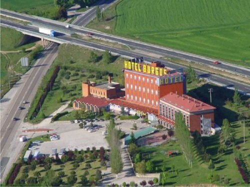 Внешний вид отеля Spirit Hotel Ciudad de Burgos в Рубене, фото 3