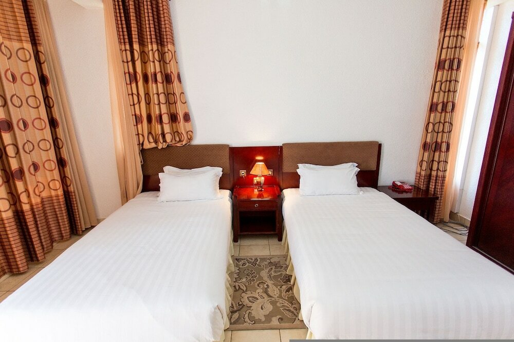 Фото Quiet Haven Hotel