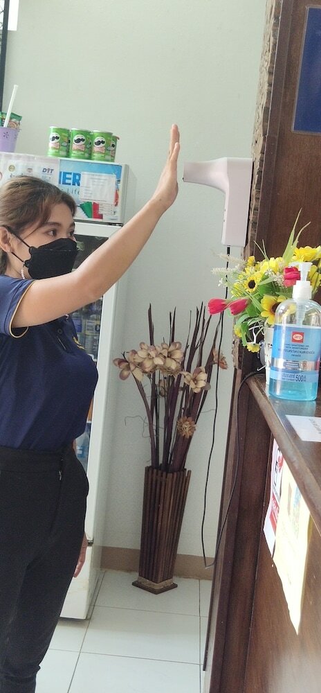 Фото Maesot Siri Hotel