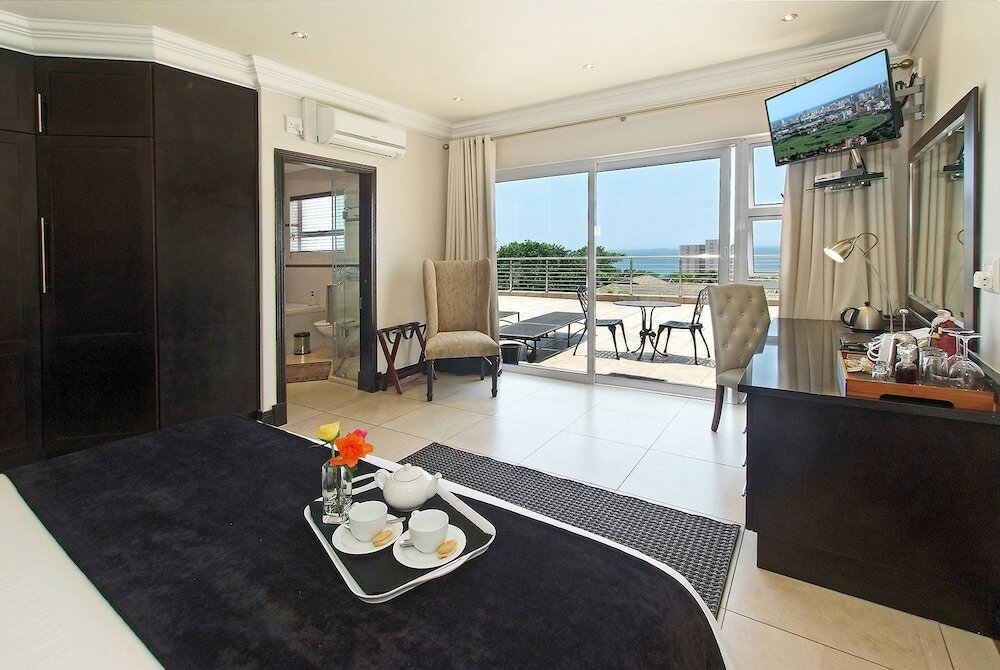 Фото UShaka Manor Guest House