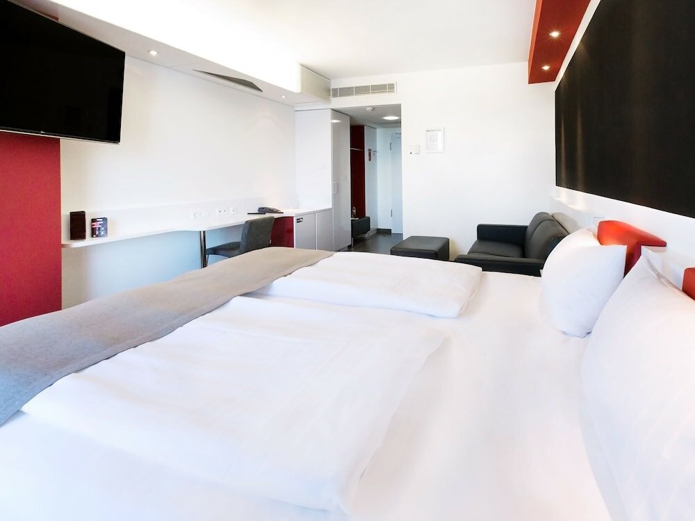 Фото Dormero Hotel Stuttgart