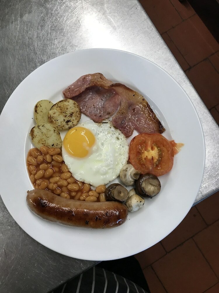 Фото The Bell at Boxford