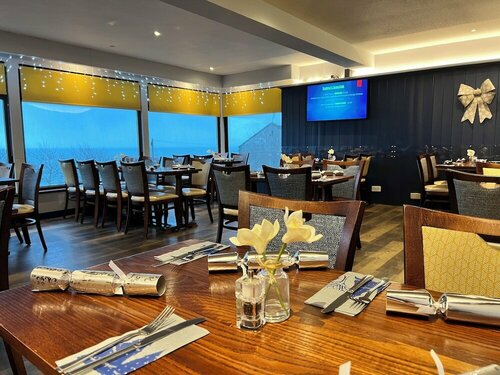 Внешний вид отеля Cove Bay Hotel в Абердине, фото 4