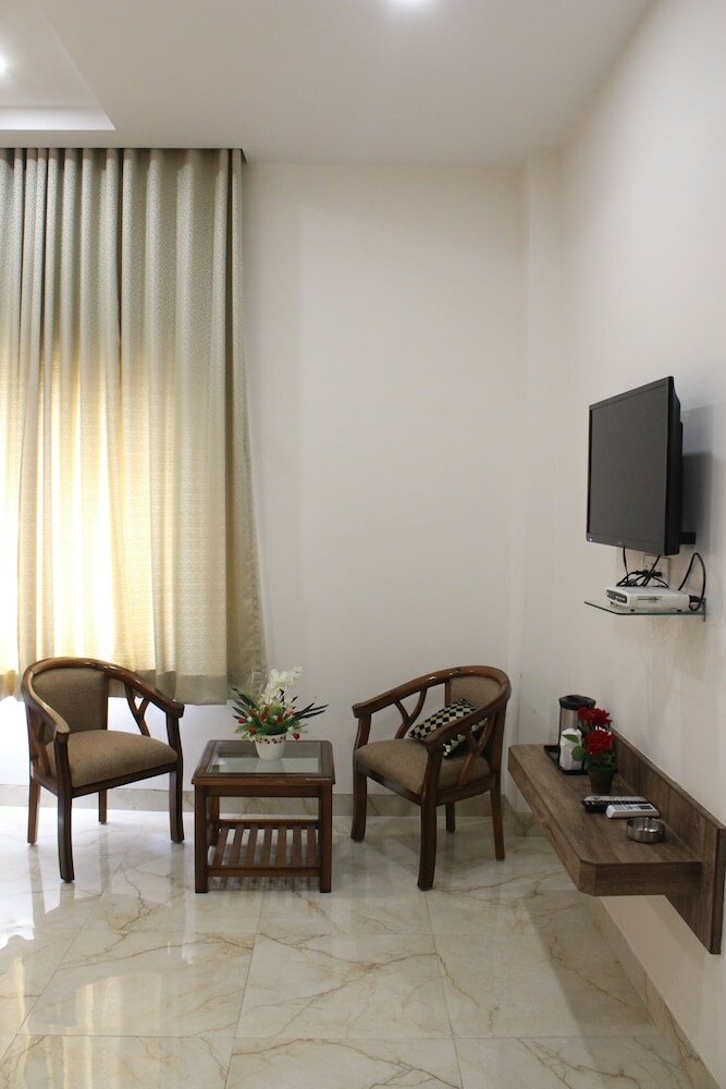 Фото Regal Hotel and Restaurant