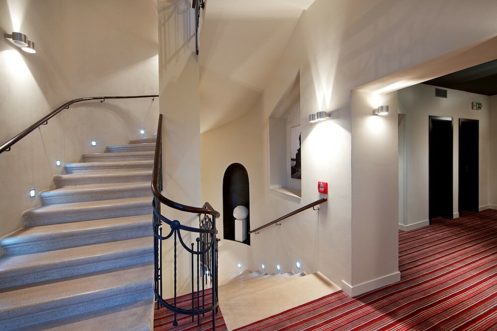 Фото Red and Blue Design Hotel Prague