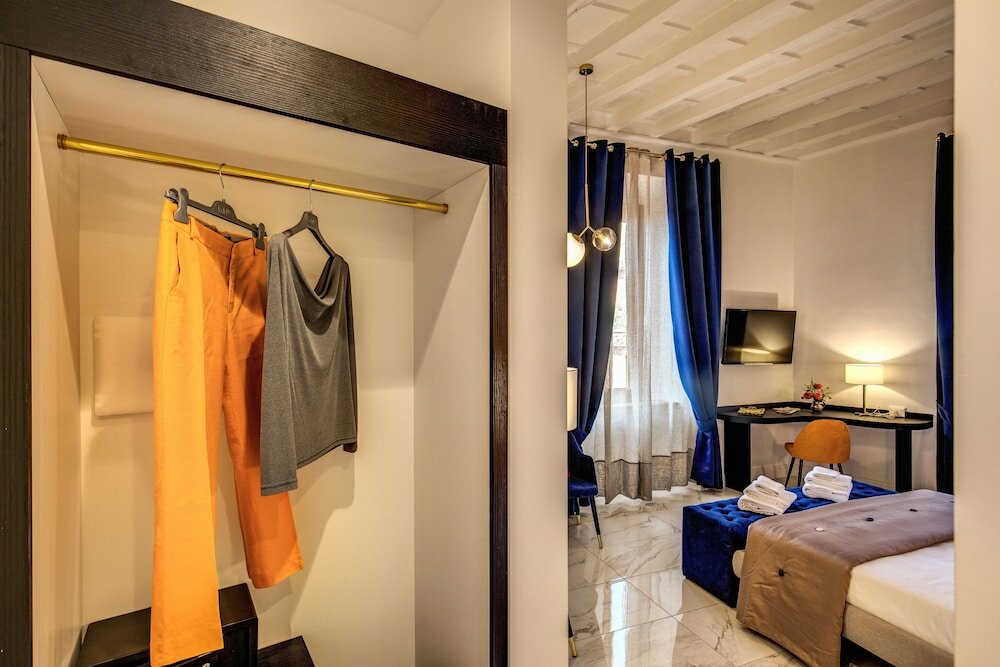 Фото Little Queen Pantheon Residence