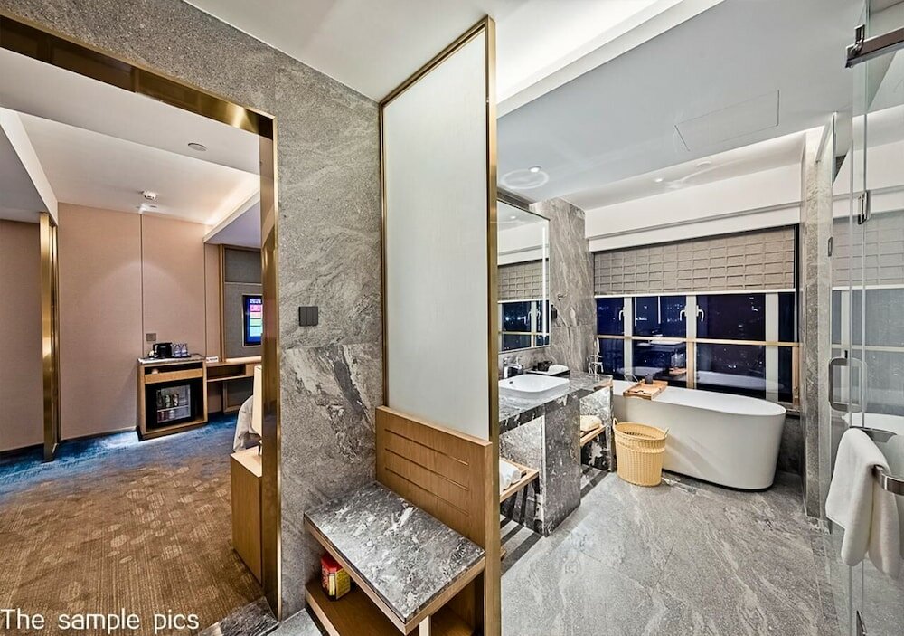 Фото Royce Hotel Shenzhen