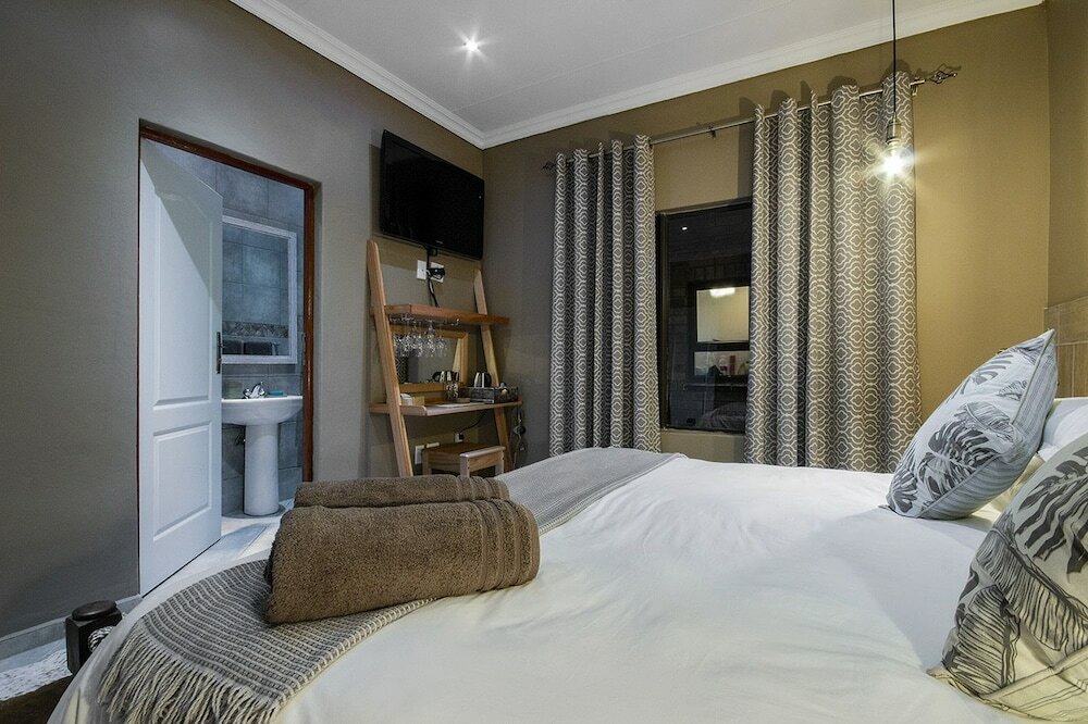 Фото St Lucia Livingston Lodge