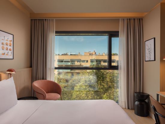 Фото Four Points by Sheraton Barcelona Diagonal