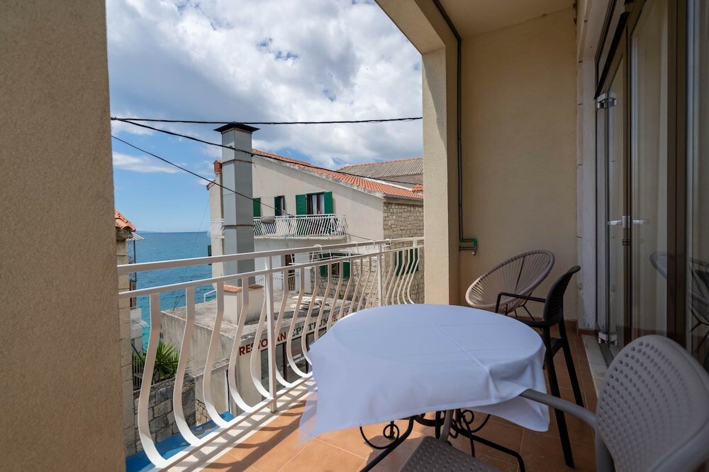 Фото Pansion Epetium