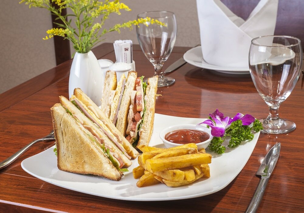 Фото Conifer Boutique Hotel