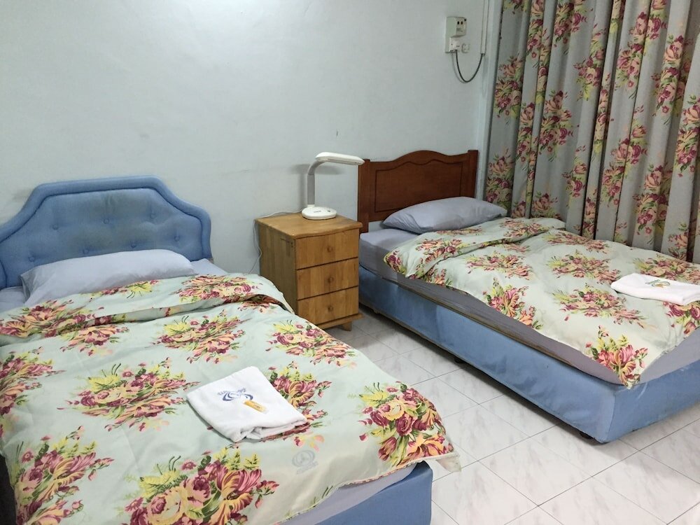 Фото International House