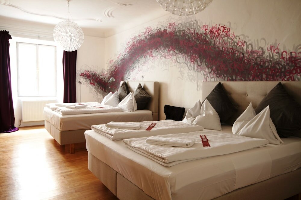 Фото Hotel Krone 1512