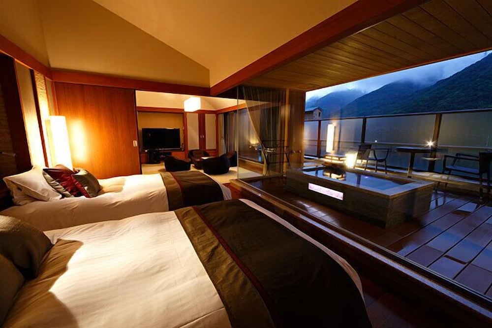 Фото Hakone Kamon