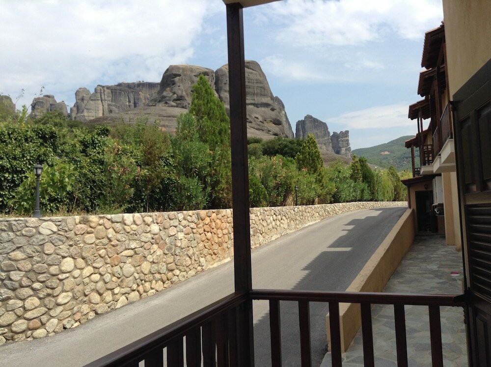 Фото Doupiani House Hotel