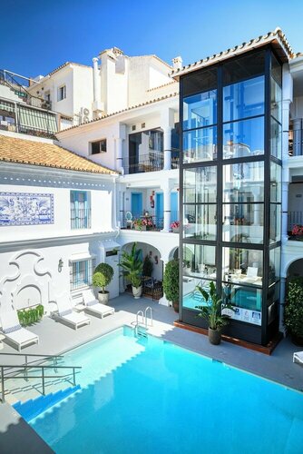 Внешний вид отеля Hotel La Fonda в Бенальмадене, фото 1