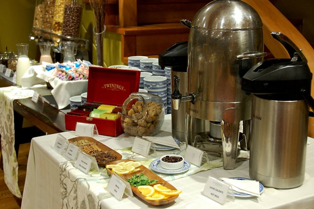 Фото Hotel Cumbres Puerto Varas