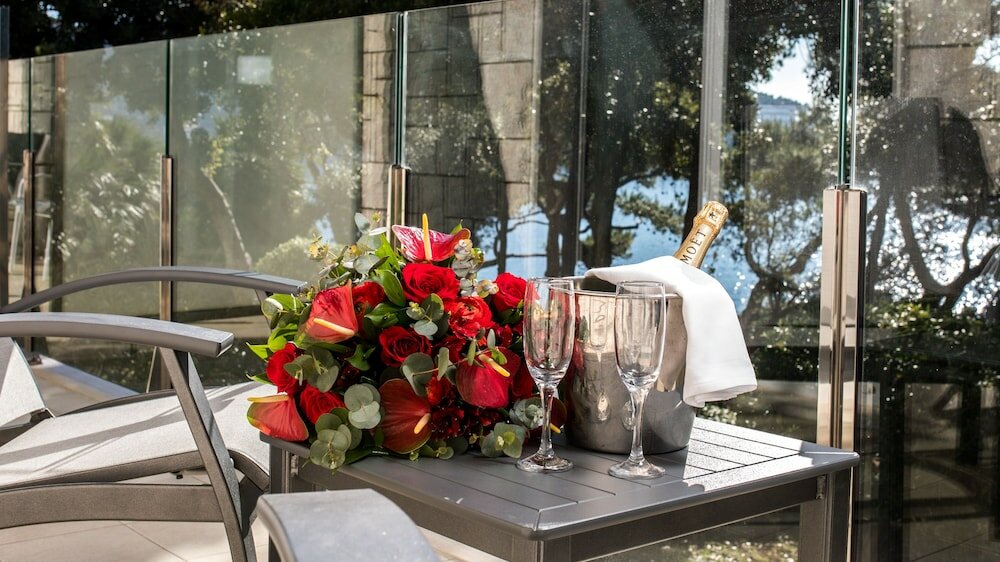 Фото Royal Ariston Hotel