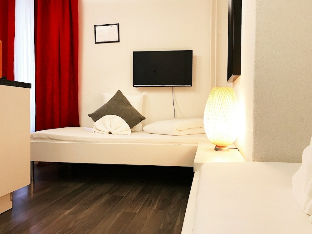 Фото Inside Five City Apartments