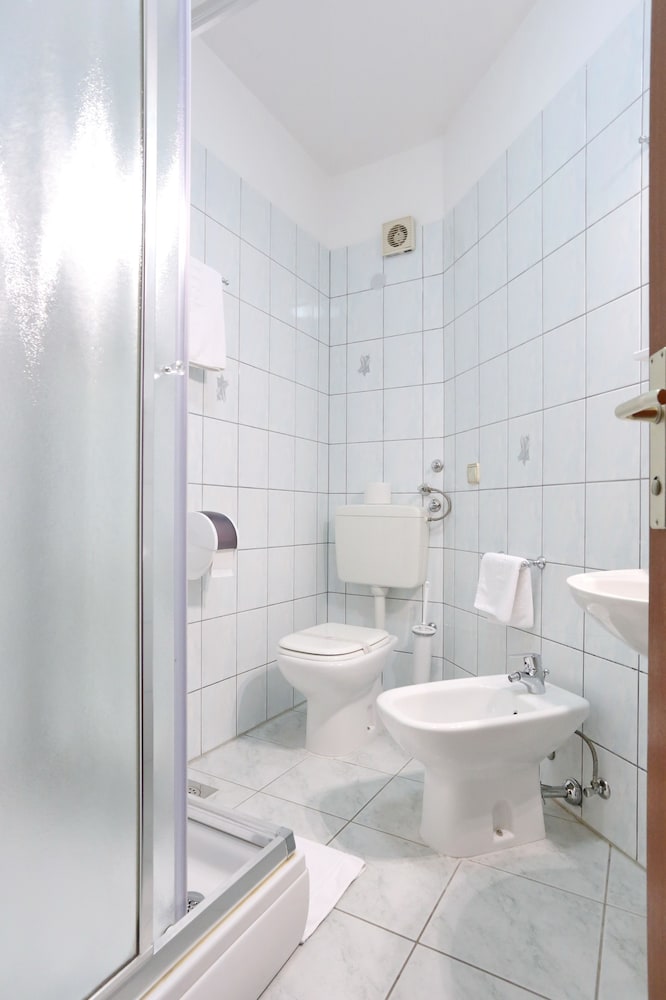 Фото Hotel Mediteran