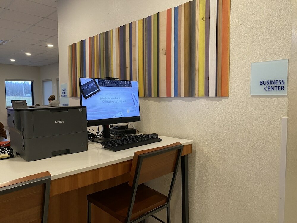 Фото Holiday Inn Express Metropolis, an Ihg Hotel