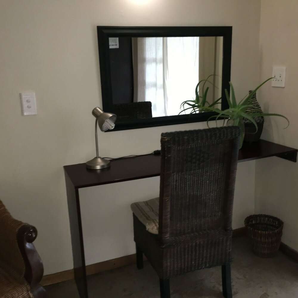 Фото The Birdhouse