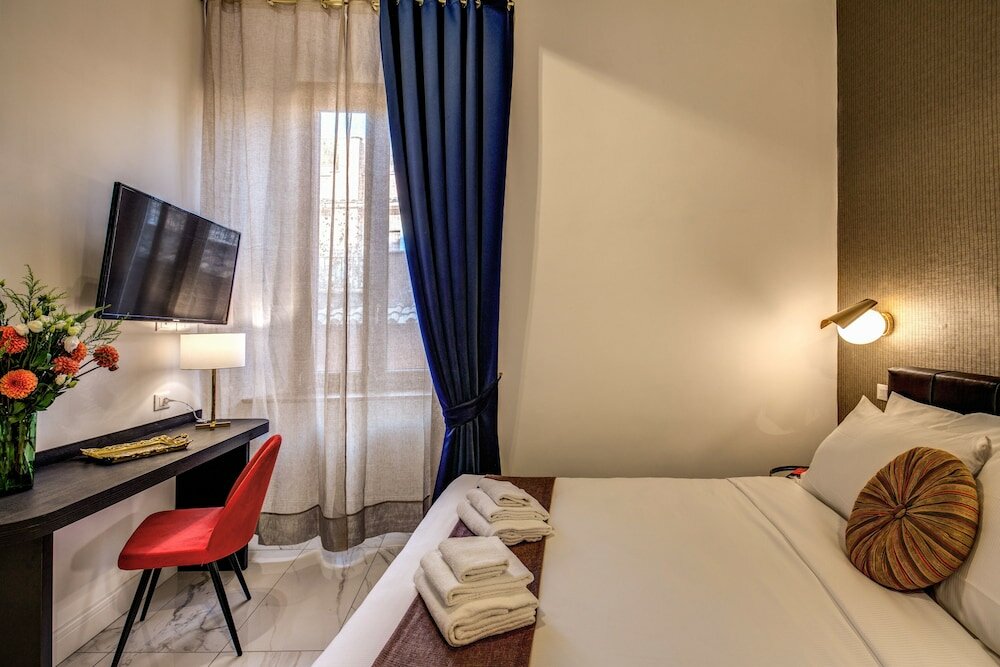 Фото Little Queen Pantheon Residence