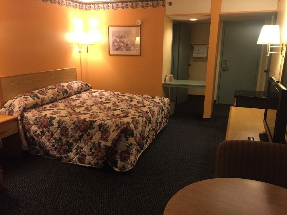 Фото Camelot Inn