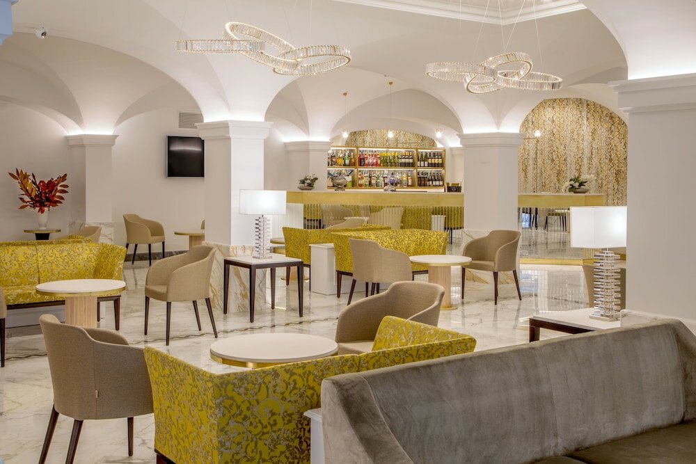 Фото Hotel Shangri-La Roma