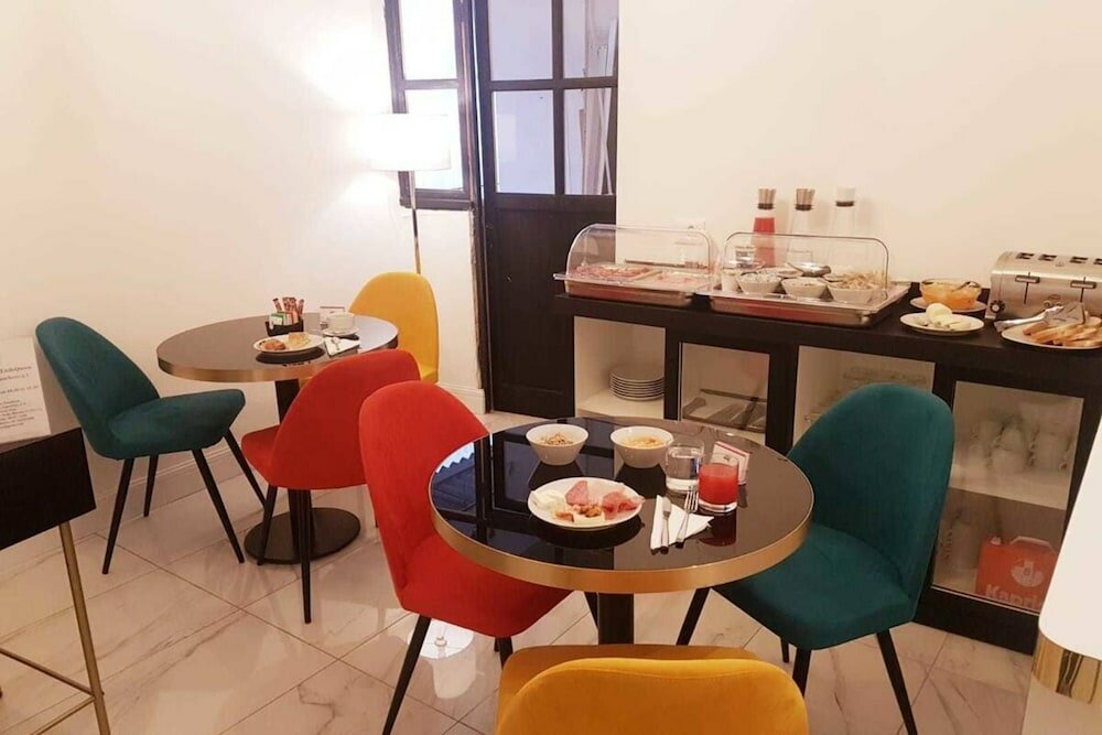 Фото Little Queen Pantheon Residence