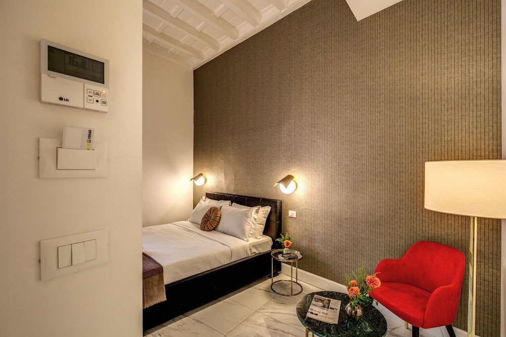 Фото Little Queen Pantheon Residence