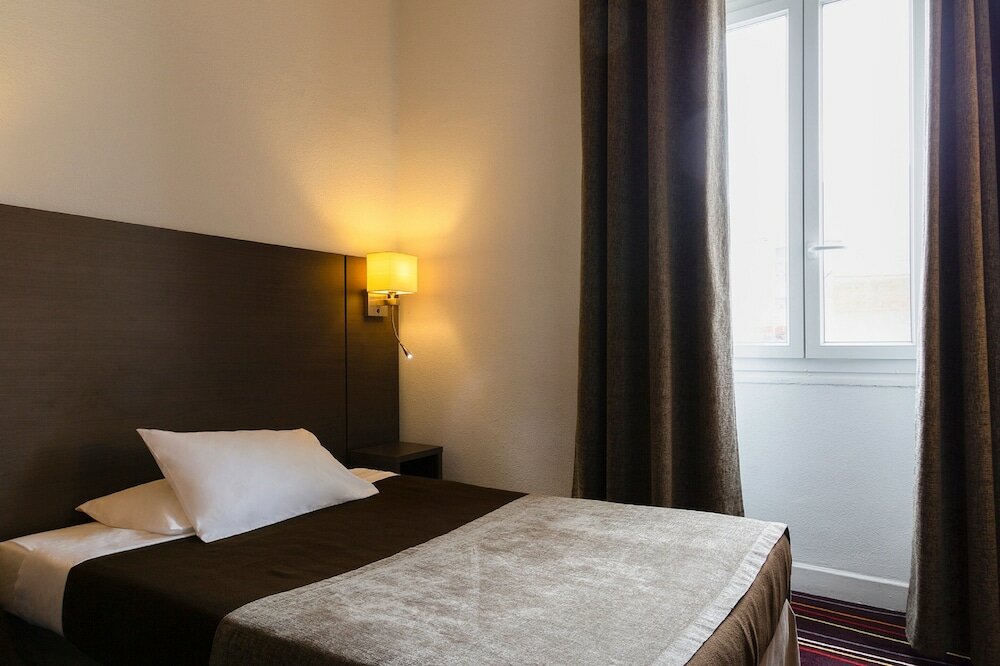 Фото The Originals City, Hôtel Astoria Vatican, Lourdes