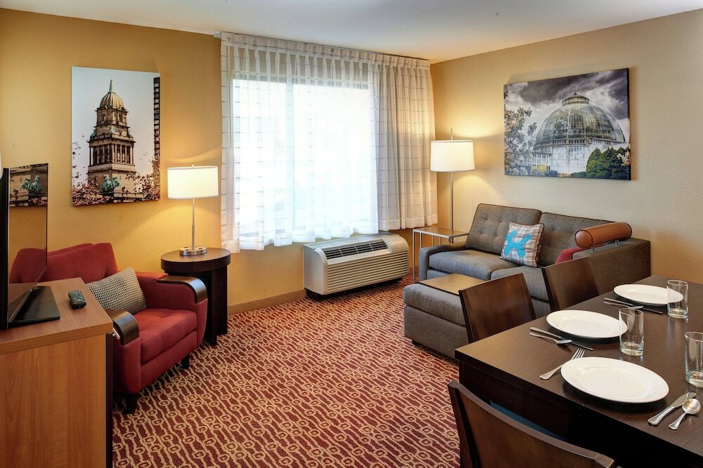 Фото TownePlace Suites by Marriott Detroit Troy