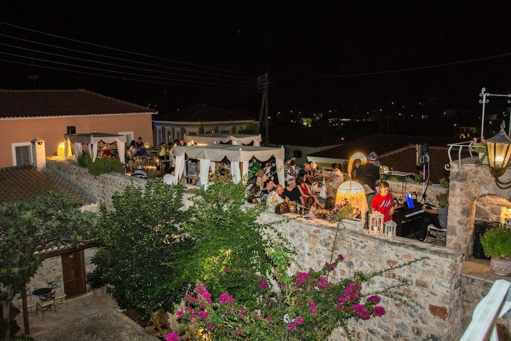 Фото Hatzipanayiotis