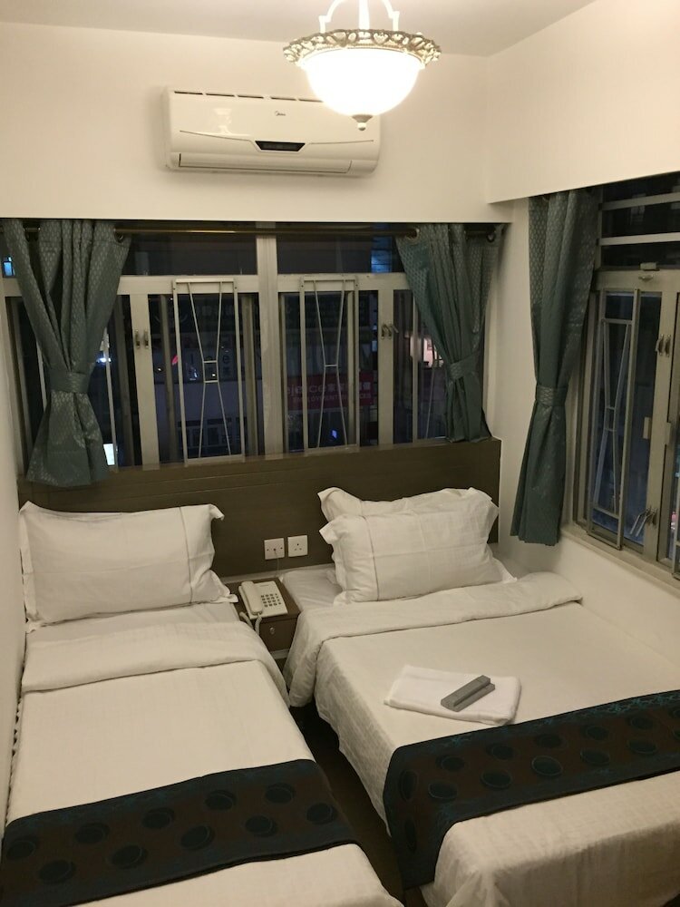 Фото Seasons Hotel - Causeway Bay