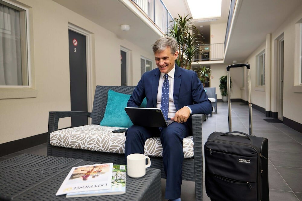 Фото Earls Court Motor Inn