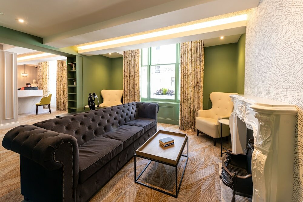 Фото Byron Hotel London