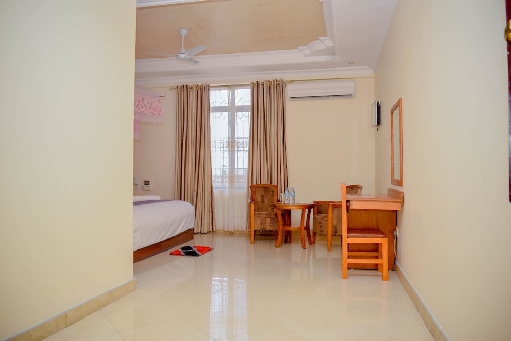 Фото Silver Paradise Hotel