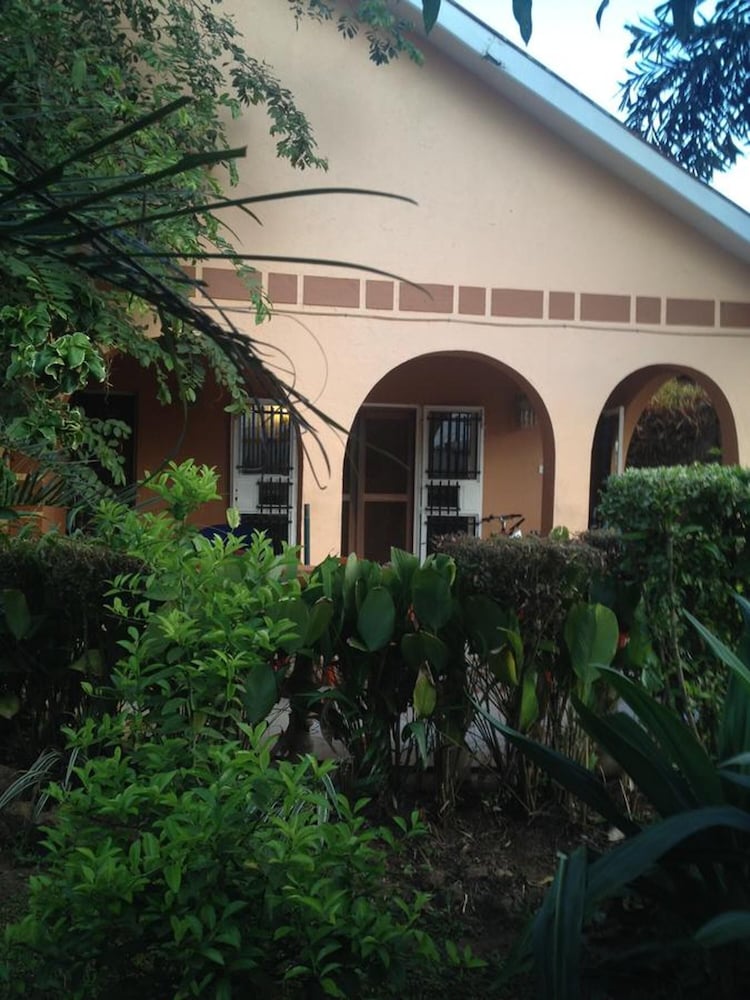 Фото J. Residence Motel