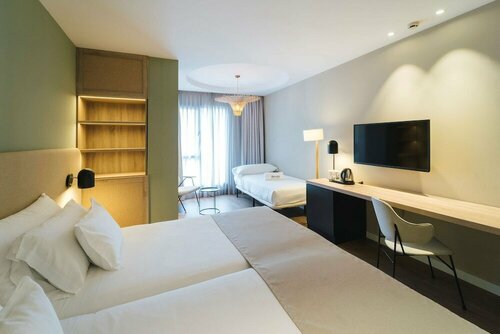 Внешний вид отеля Barceló Oviedo Cervantes в Овьедо, фото 2