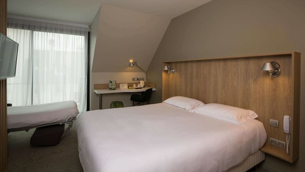 Фото Campanile Rennes Centre Gare