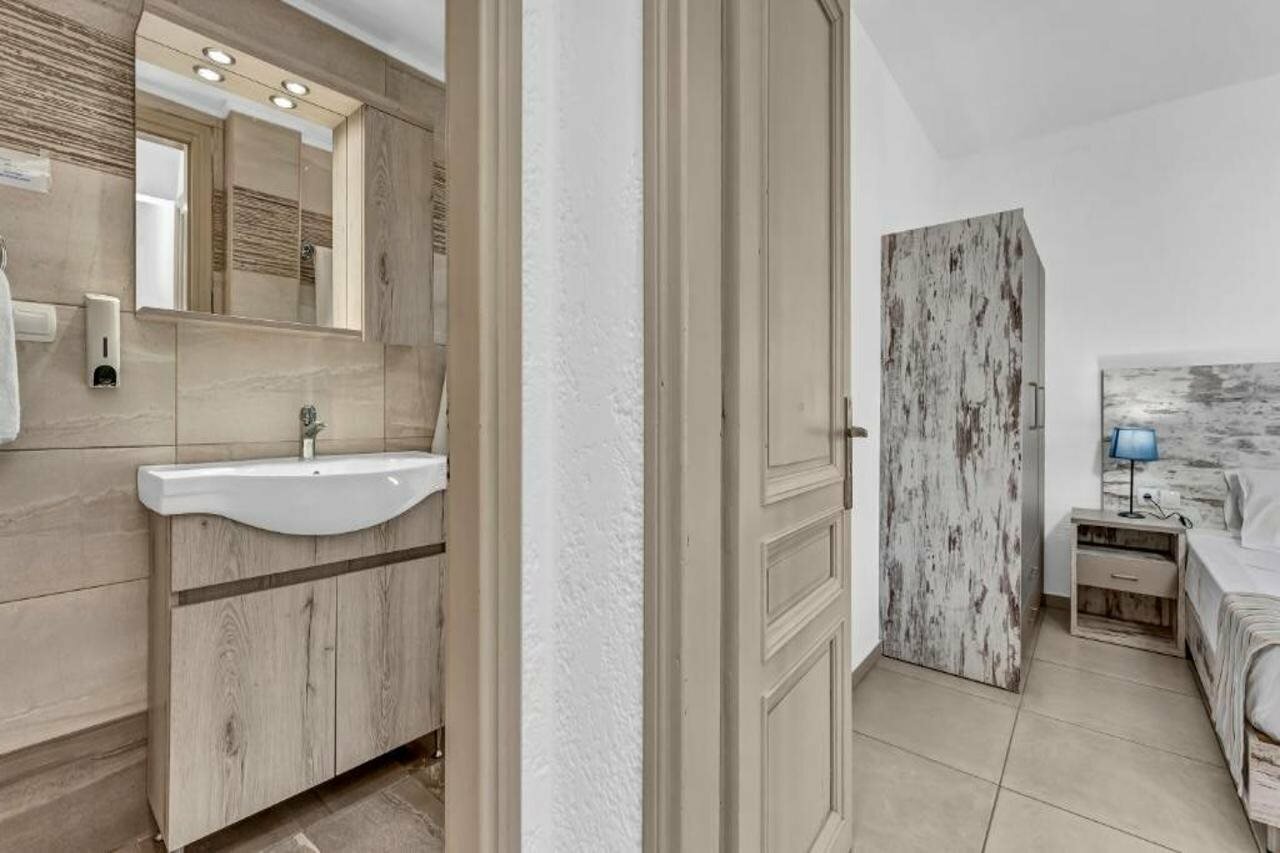 Фото Erato Hotel